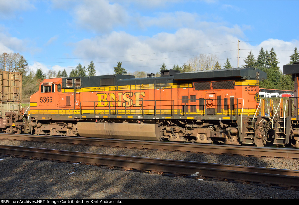 BNSF 5366